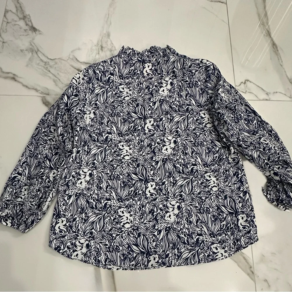 Lilly Pulitzer Sherida Top, Navy/White GDay Mate Print, NWT, Sz. M - Picture 6 of 8